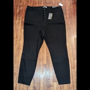 NWT Refuge Charlotte Russe black button fly high rise skinny jean jegging
